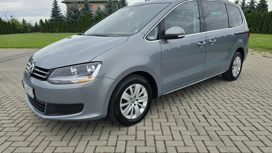 VOLKSWAGEN Sharan -