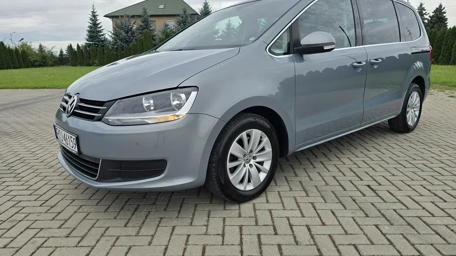 VOLKSWAGEN Sharan -