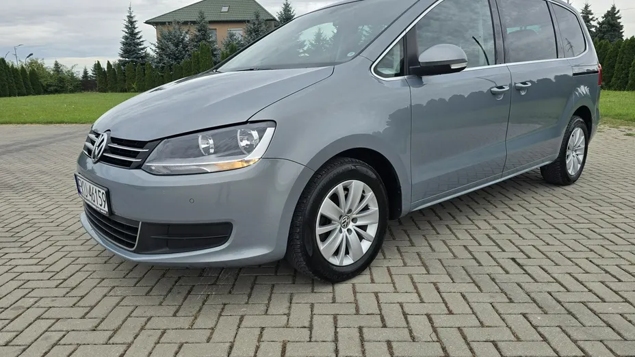 VOLKSWAGEN Sharan -