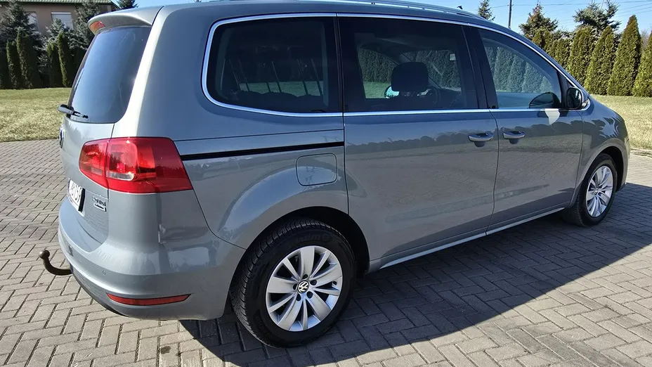 VOLKSWAGEN Sharan -
