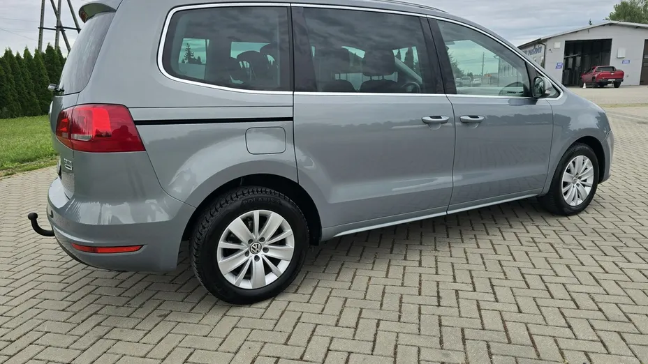 VOLKSWAGEN Sharan -