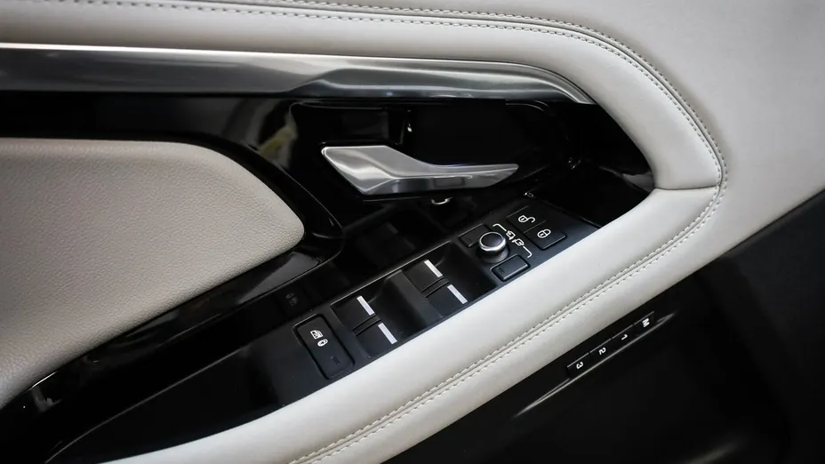 LAND ROVER Range Rover Evoque -