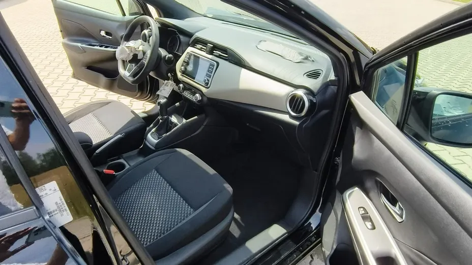 NISSAN Micra -