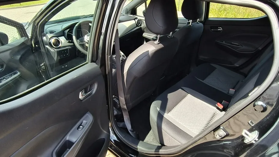 NISSAN Micra -
