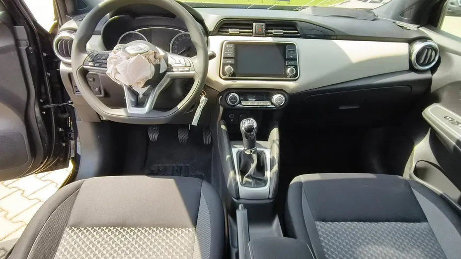NISSAN Micra -