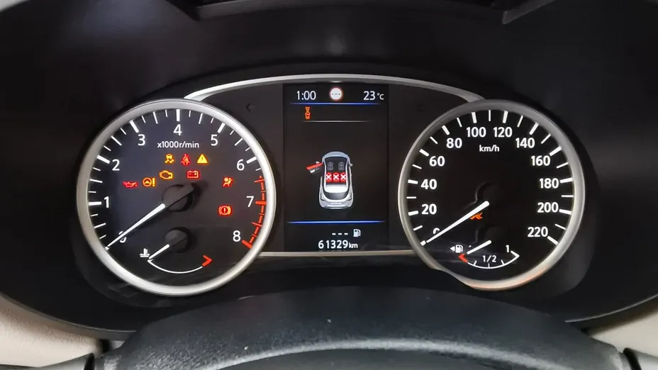 NISSAN Micra -