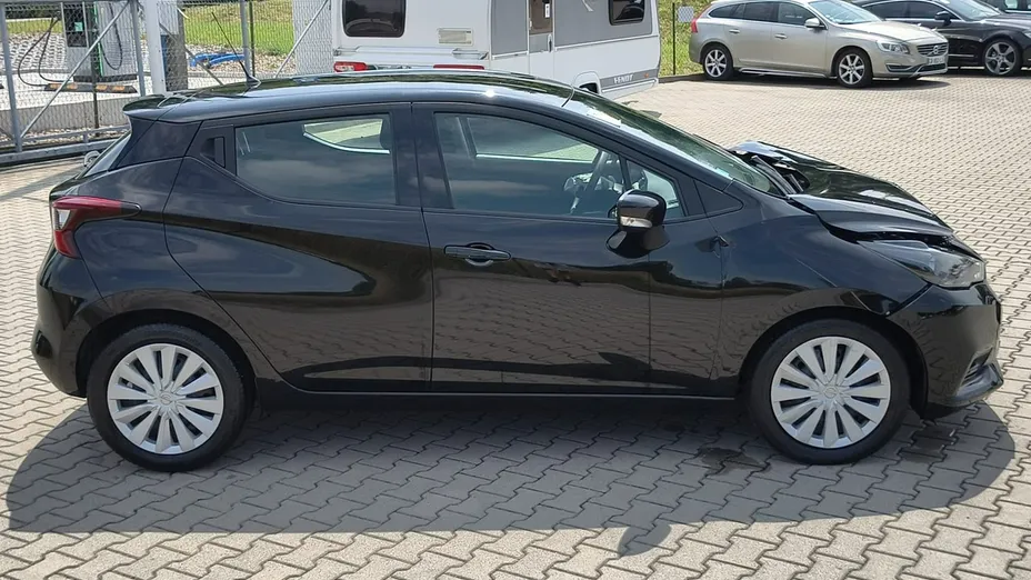 NISSAN Micra -