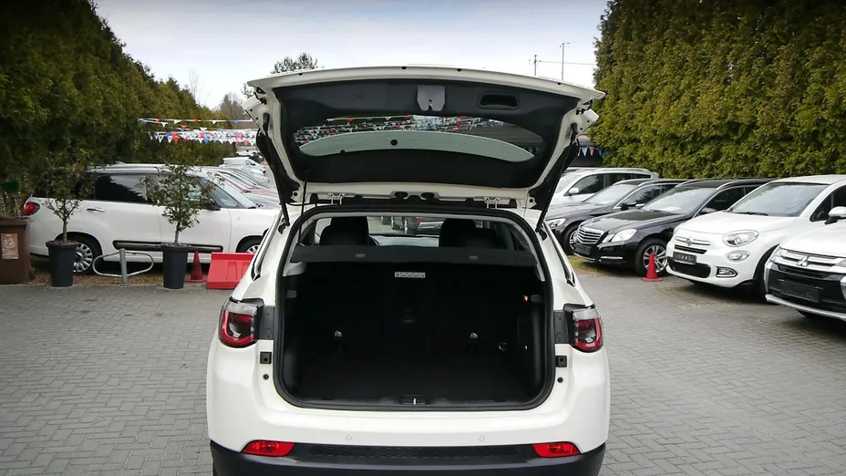 JEEP Compass -