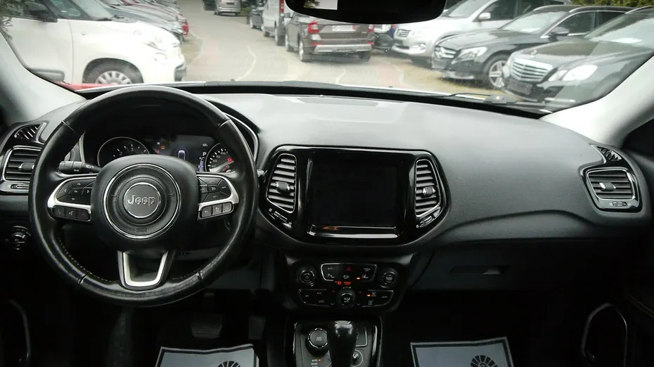 JEEP Compass -