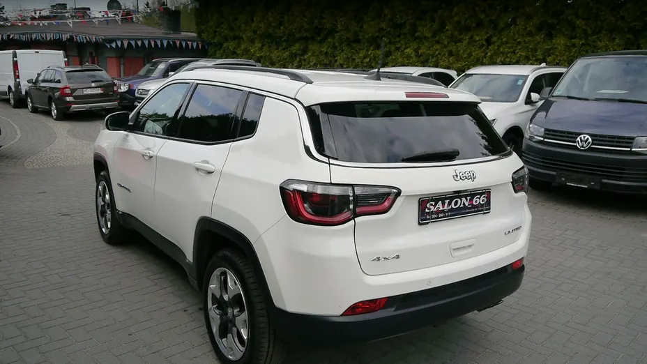 JEEP Compass -