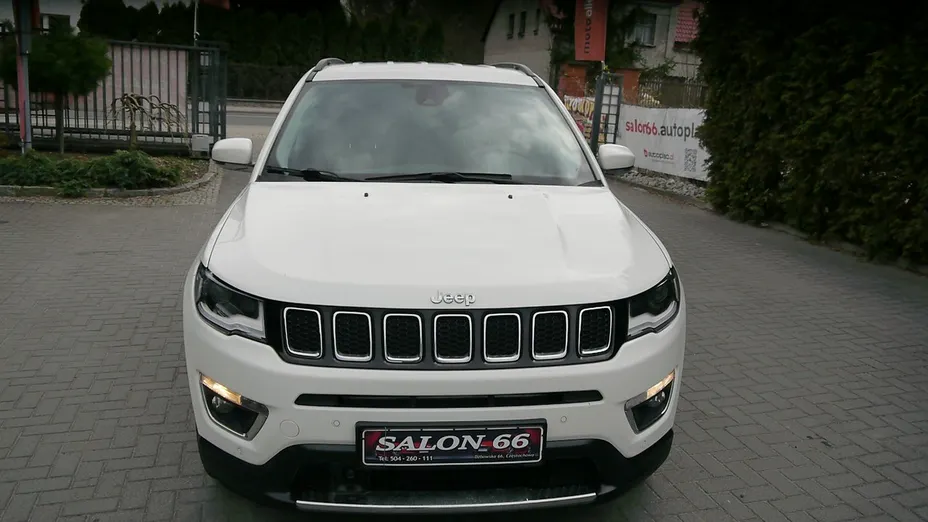 JEEP Compass -