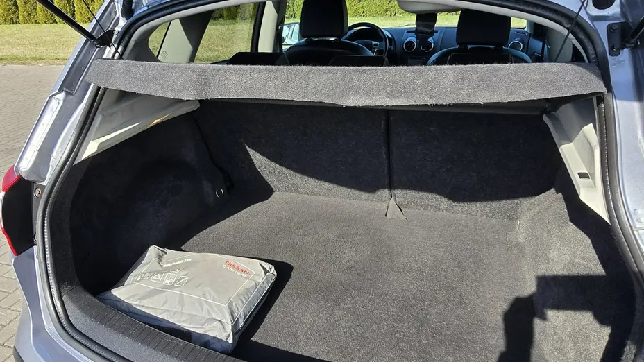 NISSAN Qashqai -