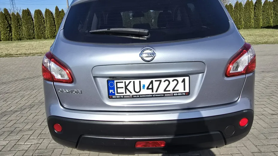 NISSAN Qashqai -