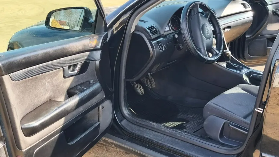 AUDI A4 -