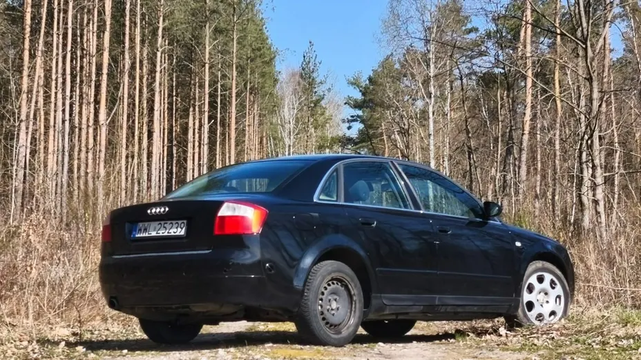 AUDI A4 -