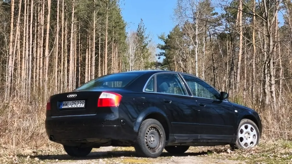AUDI A4 -