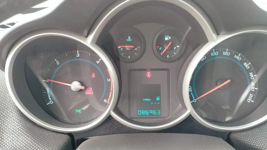 CHEVROLET Cruze -