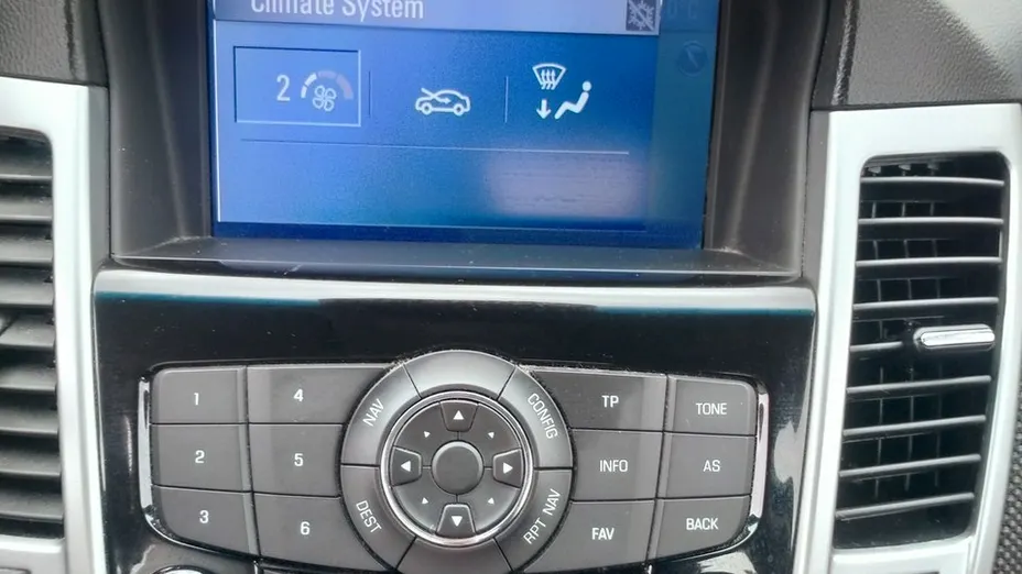 CHEVROLET Cruze -
