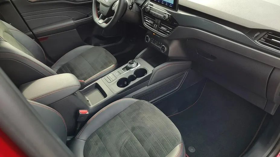 FORD Kuga -