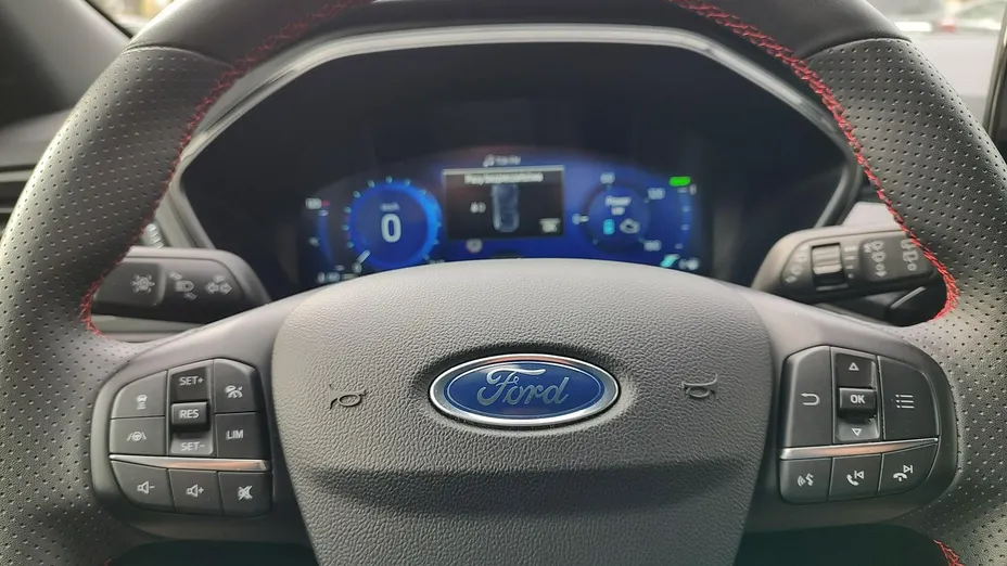 FORD Kuga -