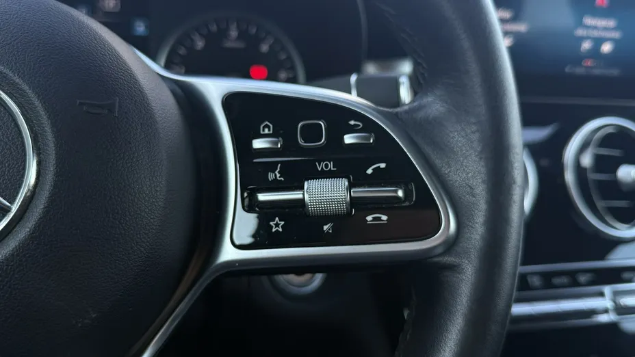 MERCEDES-BENZ GLC -