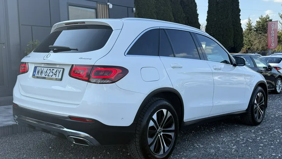 MERCEDES-BENZ GLC -