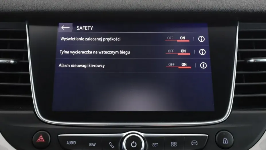 OPEL Grandland X -