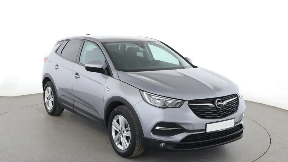 OPEL Grandland X -