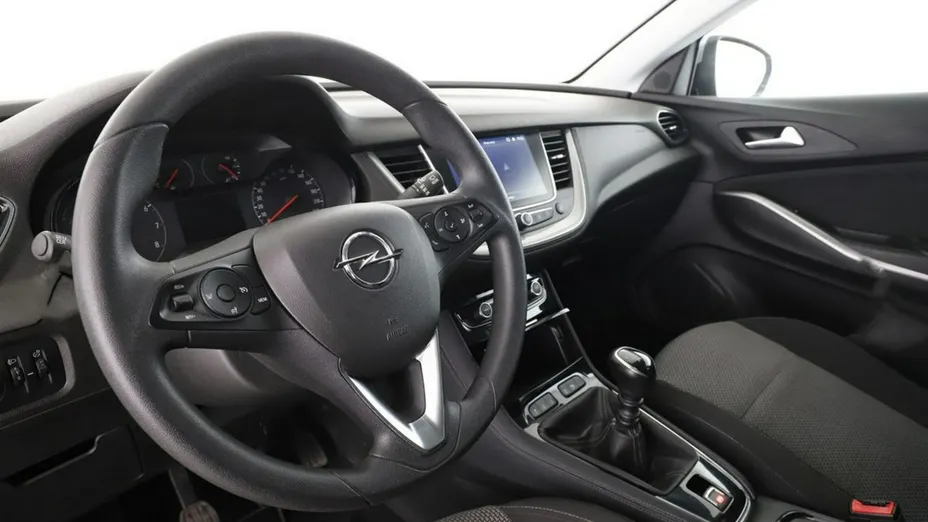 OPEL Grandland X -