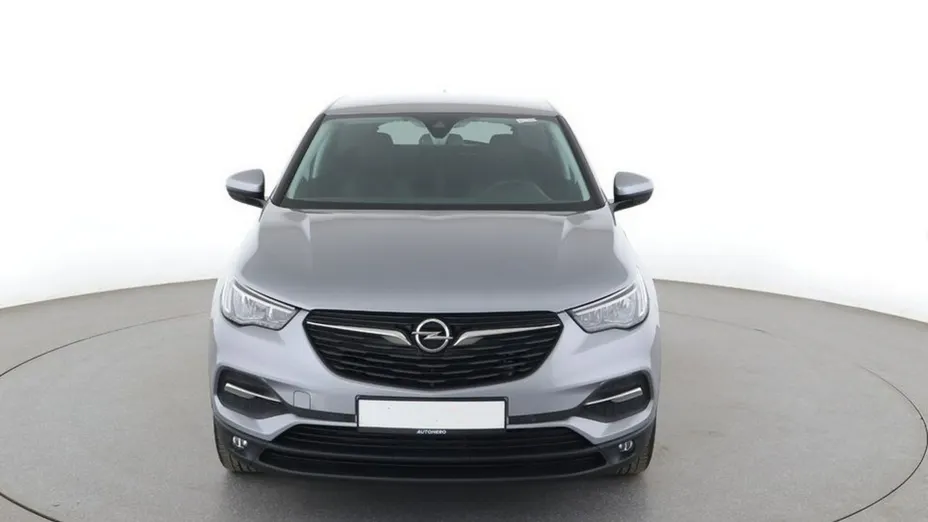 OPEL Grandland X -