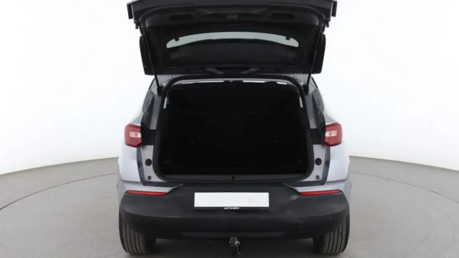 OPEL Grandland X -