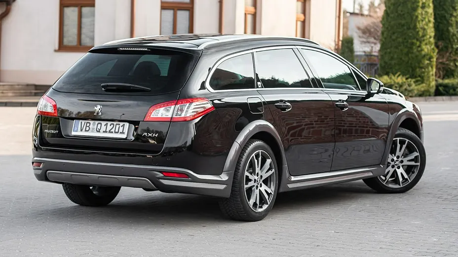 PEUGEOT 508 -