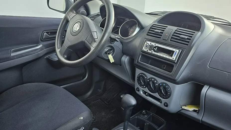 SUZUKI Ignis -