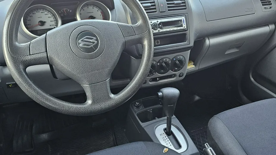 SUZUKI Ignis -