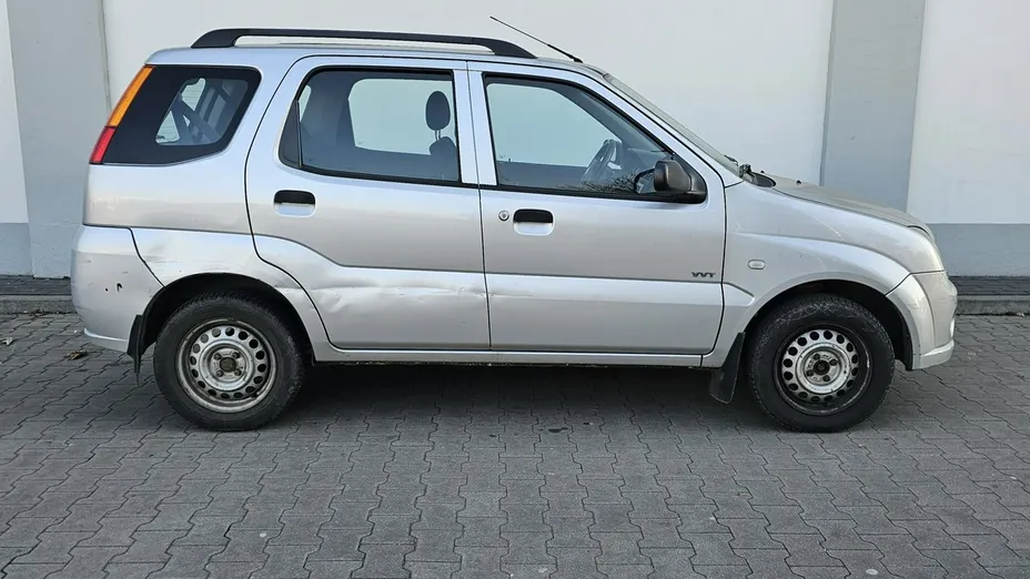 SUZUKI Ignis -