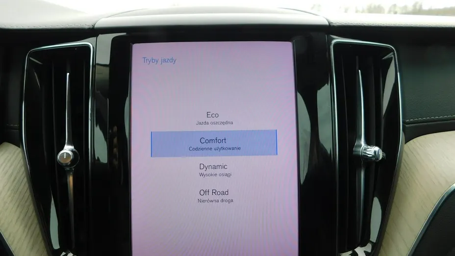 VOLVO XC60 -