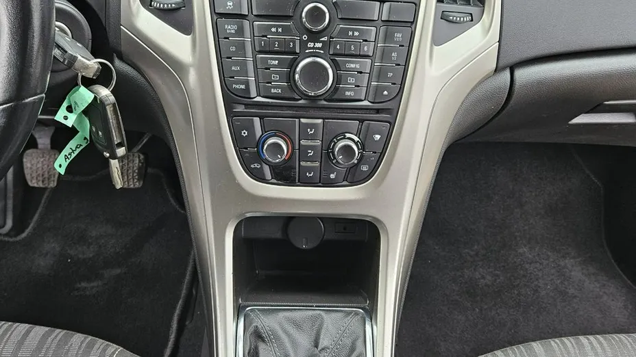 OPEL Astra -