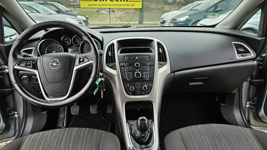 OPEL Astra -