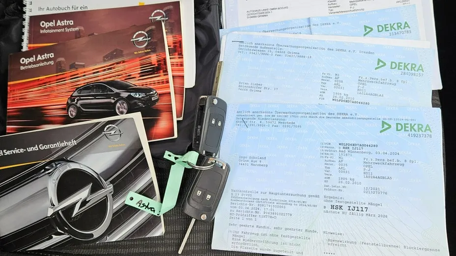 OPEL Astra -