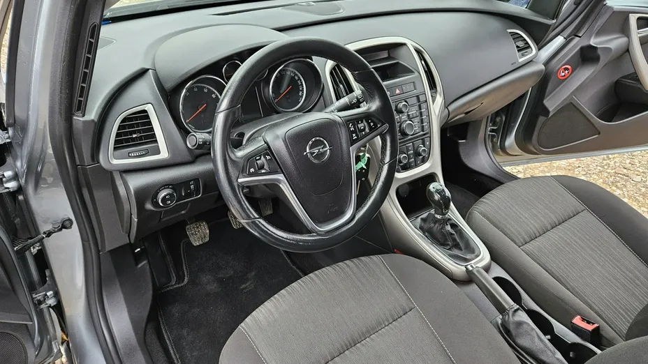 OPEL Astra -