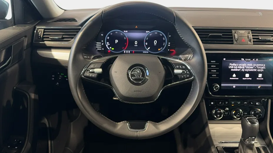 SKODA Superb -
