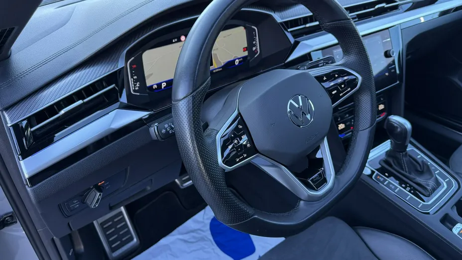 VOLKSWAGEN Arteon -