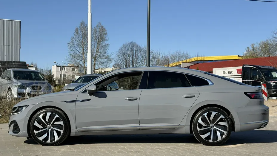 VOLKSWAGEN Arteon -