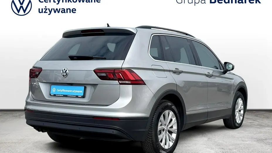 VOLKSWAGEN Tiguan -