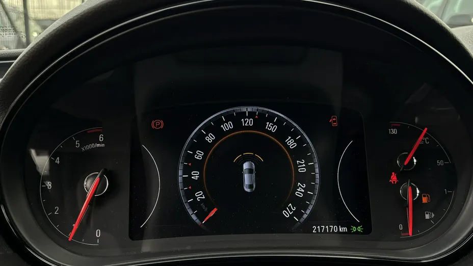OPEL Insignia -