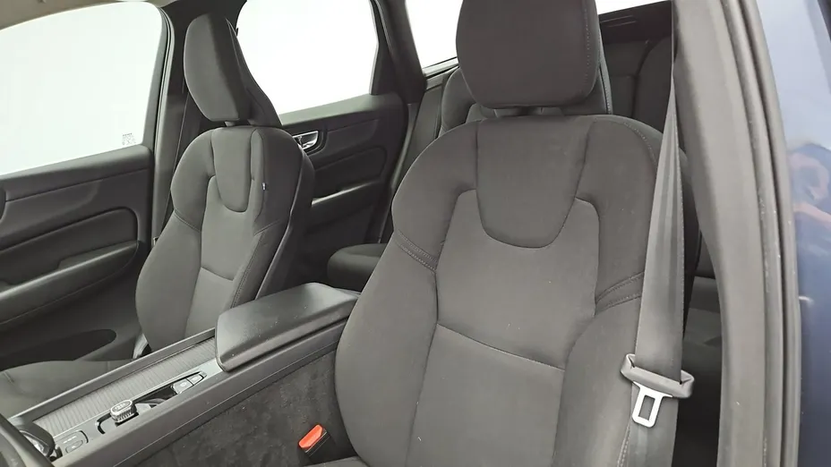 VOLVO XC60 -