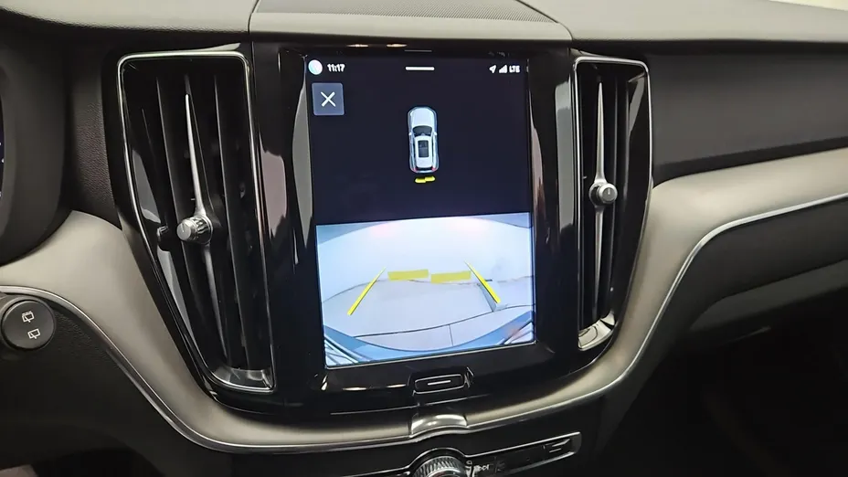 VOLVO XC60 -