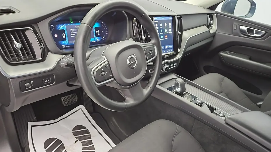 VOLVO XC60 -