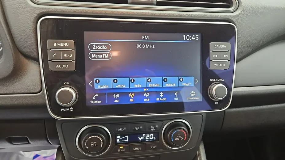 NISSAN Leaf -