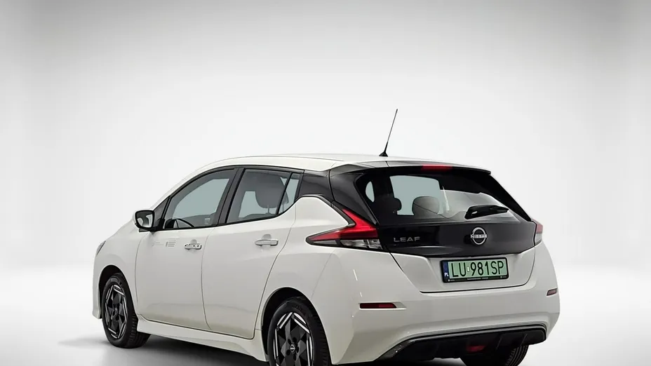 NISSAN Leaf -